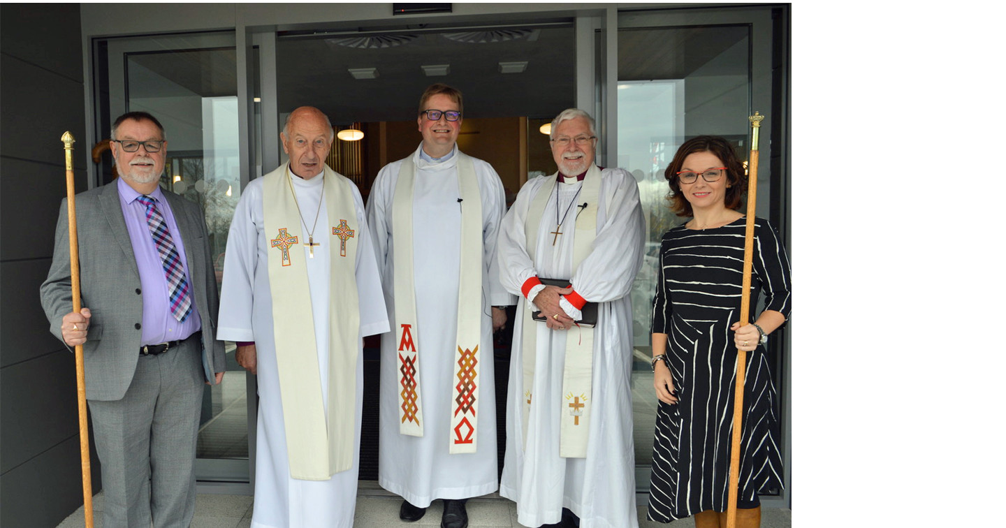 Wardens Steve Garland and Angie Orr with Bishop Edward Darling, Canon Michael Parker and Bishop Harold Miller.