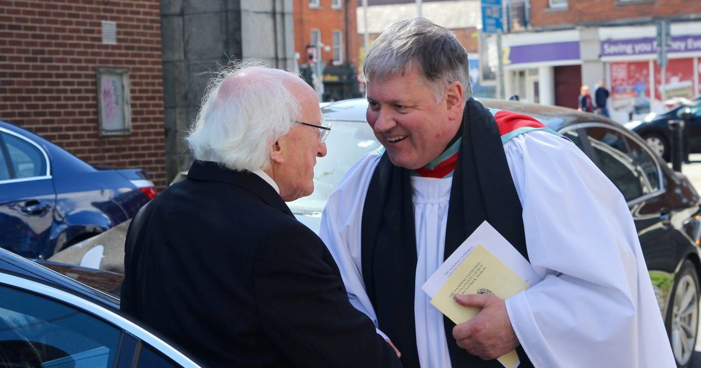 Dean William Morton welcomes President Michael D Higgins to St Patrick’s Cathedral for the memorial service for its former Dean, the Very Revd Victor Griffin. 