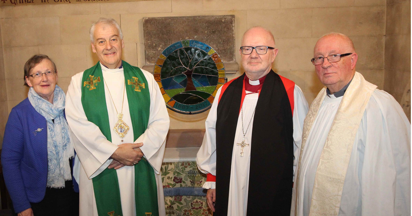 Mothers’ Union All Ireland President, Phyllis Grothier, Archbishop Michael Jackson, Archbishop Richard Clarke and Mothers’ Union All Ireland Chaplain, Dean Raymond Ferguson with the newly commissioned stained glass marking the 130 years of Mothers’ Union in Ireland.