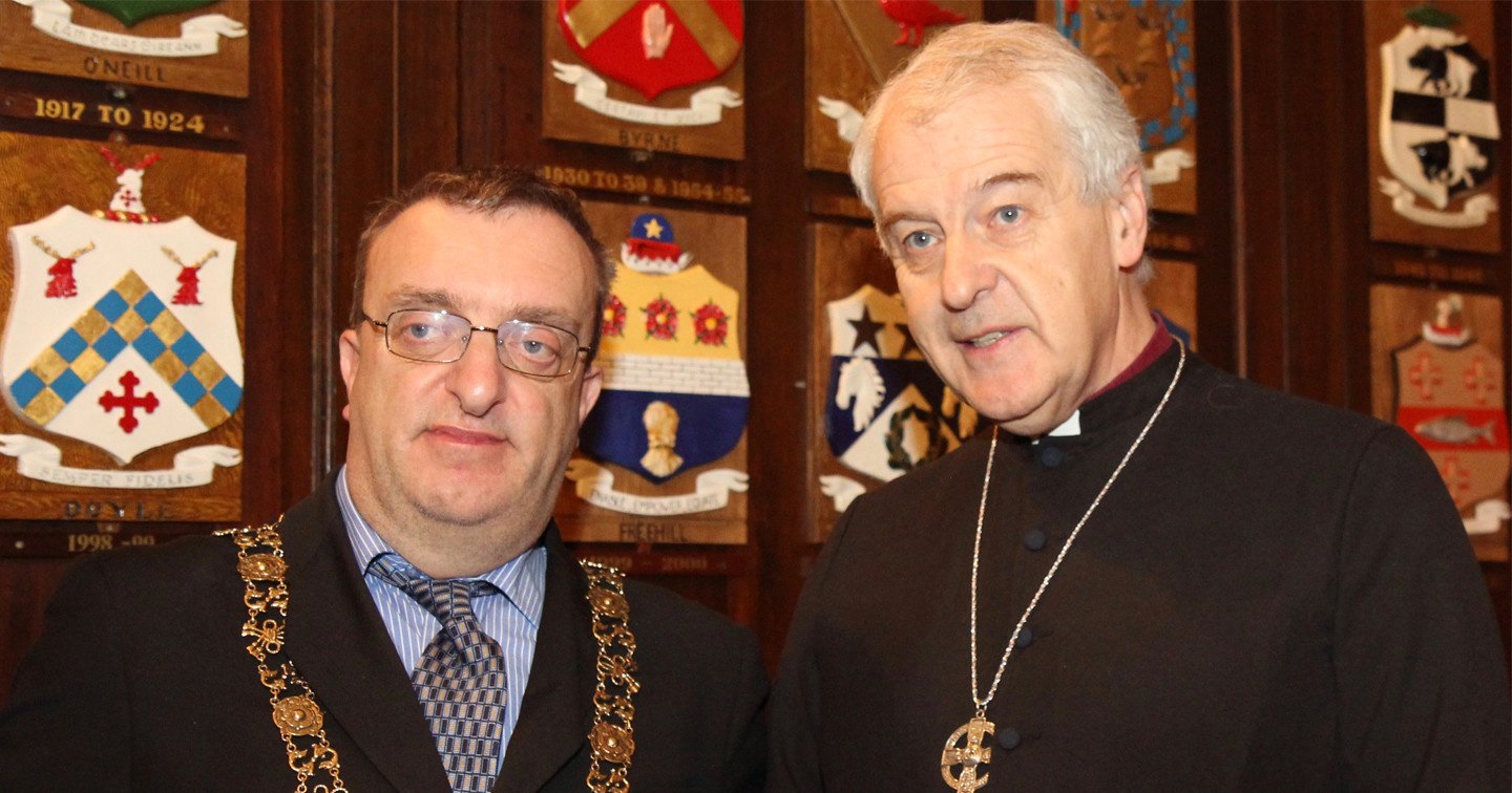 Lord Mayor of Dublin Mi?chea?l Mac Donncha and Archbishop Michael Jackson.