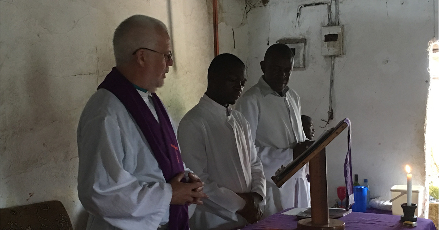 The Revd Dr Keith Scott presiding at the Eucharist in St Luke’s, Luangwa.