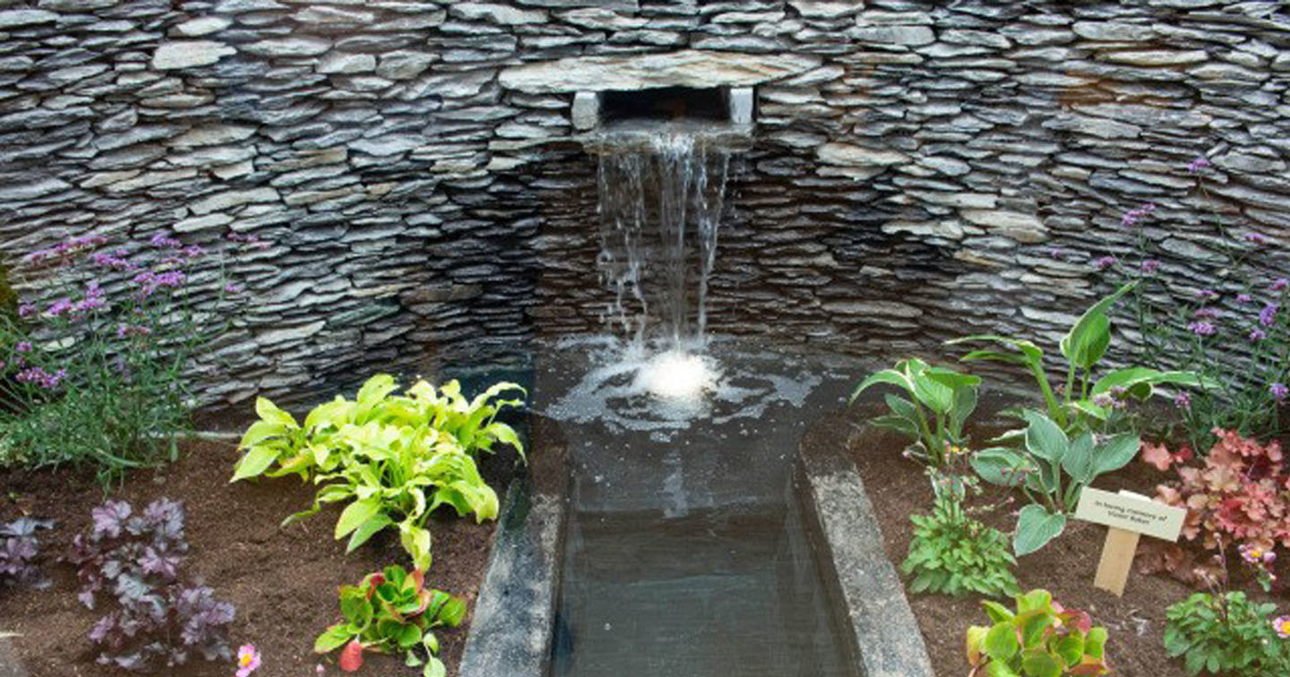 Garden and water feature. Photography by Gerard McCarthy.