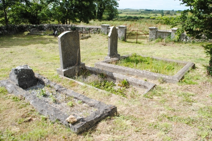 Killinane graveyard, featuring the graves of (L-R) Benjamin Taylor of Raheen, and his daughters Jane and Annie Taylor, courtesy of Gerry Kearney.