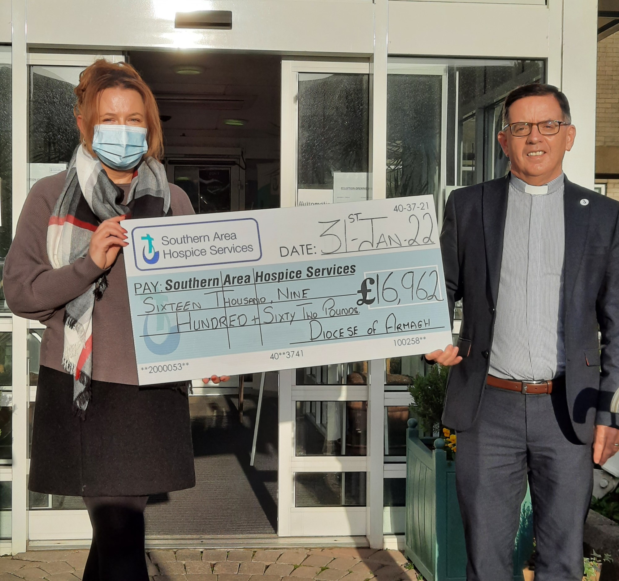 The Revd Matthew Hagan (Annual Hospice Sunday Appeal Co-ordinator) presenting a cheque for £16,962 to Siobhan McArdle (Fund-raising manager, Southern Area Hospice, Newry). £19,973 including Gift Aid was donated to the Southern Area Hospice; £932 was donated to Foyle Hospice, Londonderry, and £765 was donated to the Northern Ireland Hospice, Belfast.