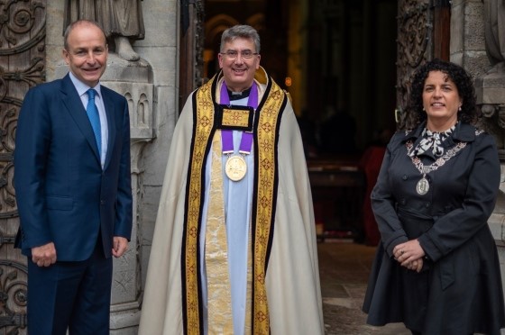 An Taoiseach Micheál Martin, the Very Rev. Nigel Dunne, and the Deputy Lord Mayor Mary Rose Desmond.