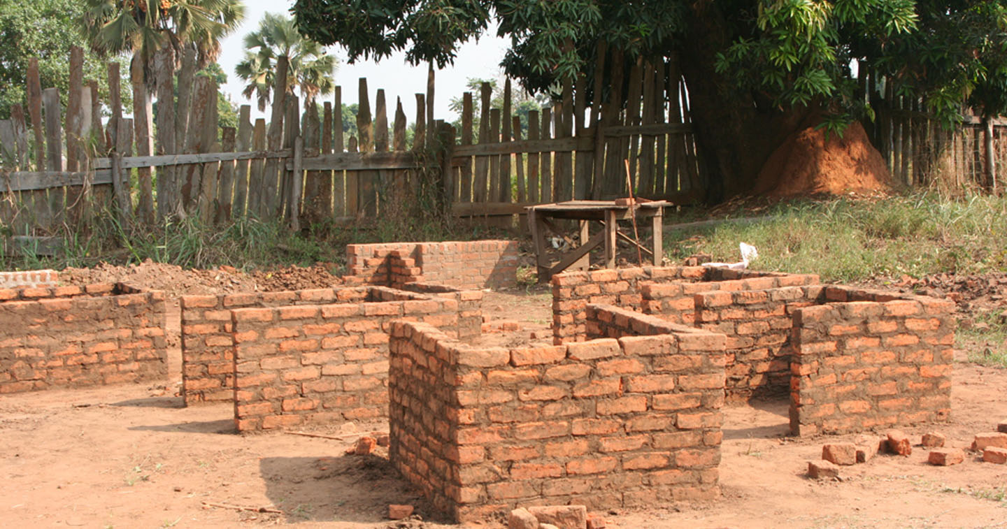 Bricklaying at the Yei Vocational Training Centre in 2010.