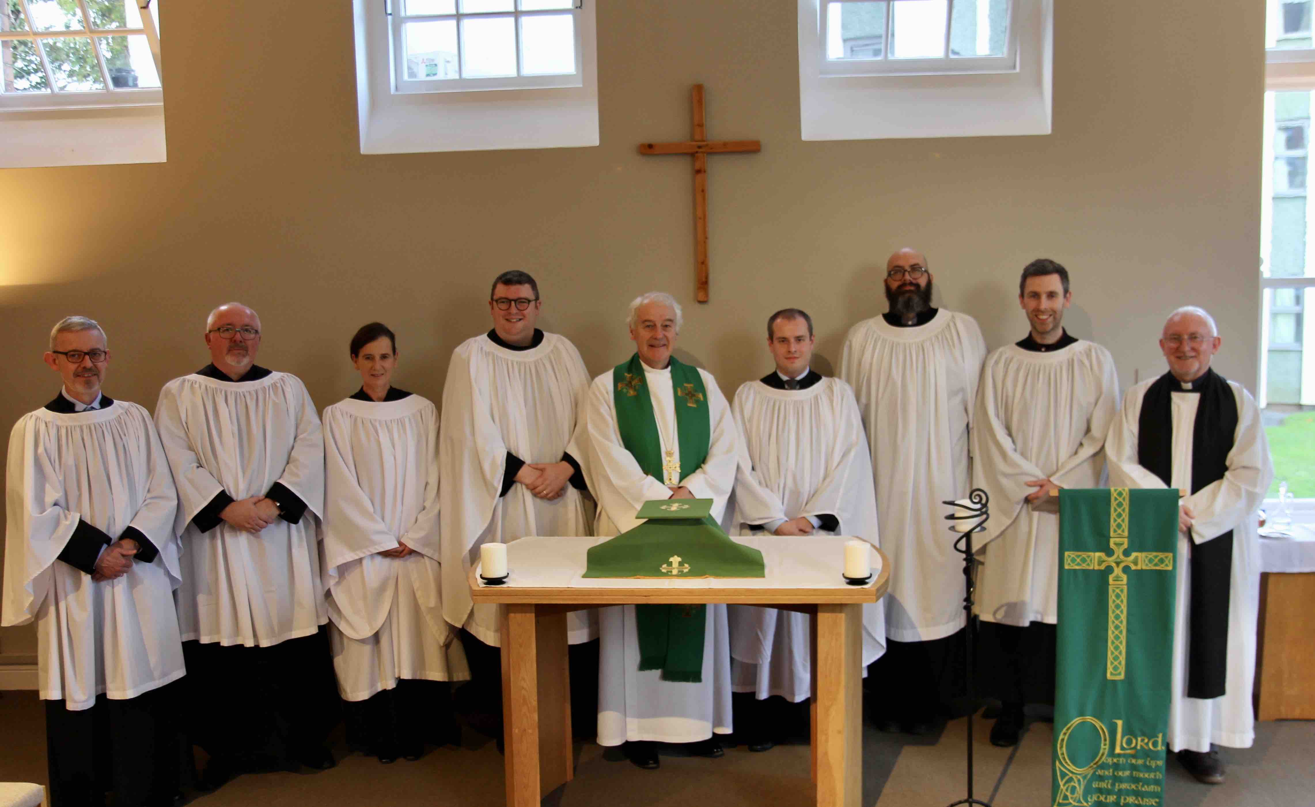 Archbishop Michael Jackson with the newly commissioned Student Readers and the Revd Dr Paddy McGlinchey.